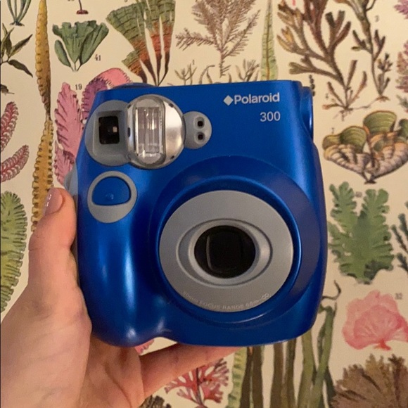 polaroid camera - Picture 1 of 2